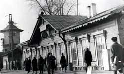 Первое здание вокзала ст. Верх-Нейвинск